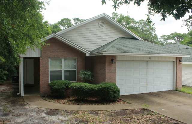142 Adams Street - 142 Adams Street, Niceville, FL 32578