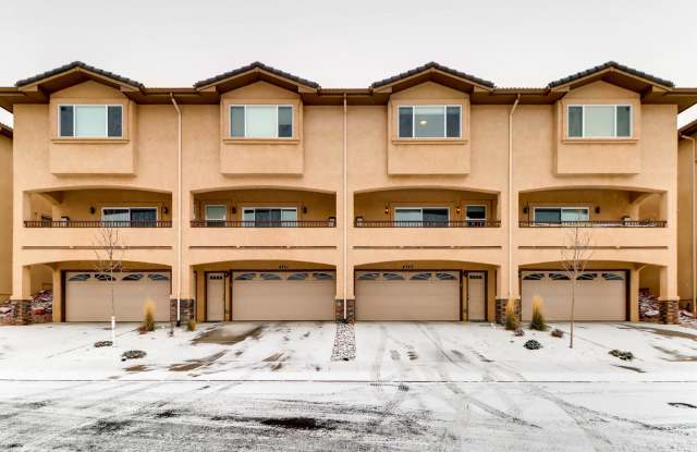 Beautiful 3 bedroom townhouse in gated community available! photos photos Beautiful 3 bedroom townhouse in gated community available! photos photos