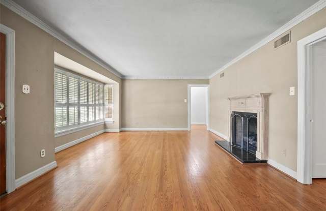 7204 Meadow Lake Avenue Gallery 3