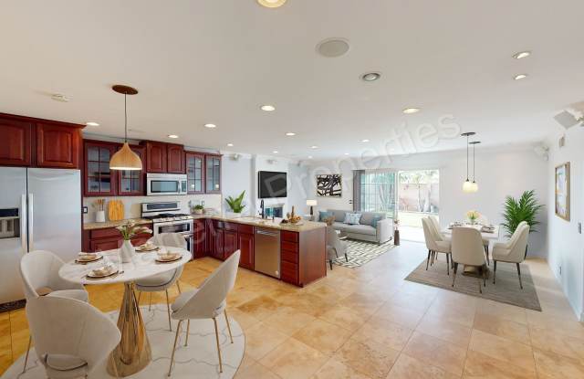 Beautiful 3 Bedroom Home in Huntington Beach photos photos