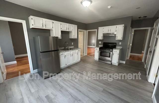 156 Pleasant St photos photos