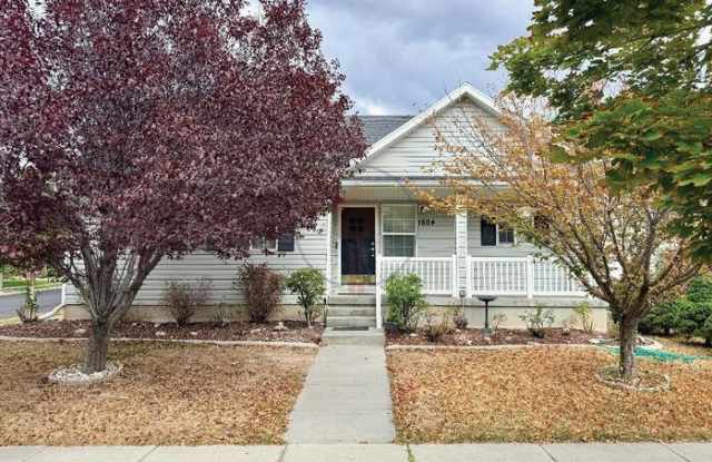 1804 North Berra Boulevard photos photos