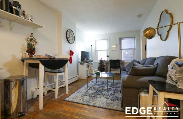 130 Emerson St. photos photos