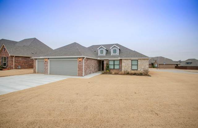 4 Bed, 2.5 Bath, 3 Car Garage Beauty In Desirable Brighton Village In BA! photos photos