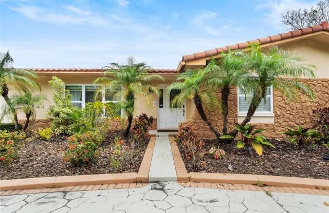 11201 SW 136th St photos photos