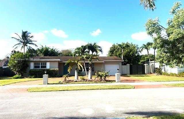 10320 SW 109th St photos photos