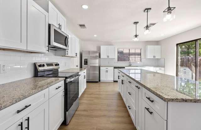 1073 Stone hollow photos photos