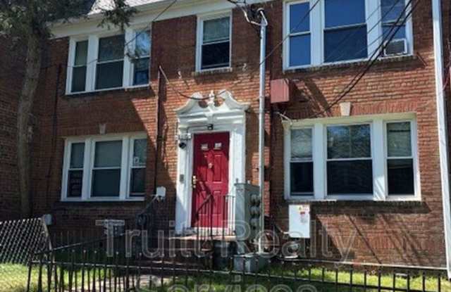 1621 17th Pl SE photos photos