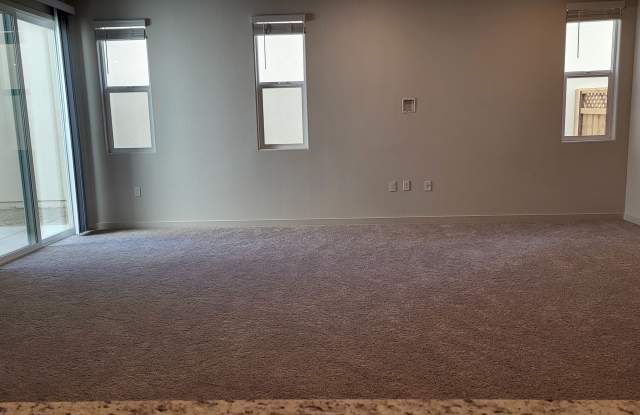676 Whitewater Way Gallery 3