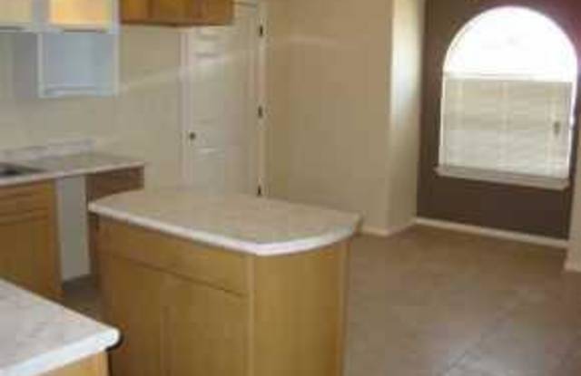 3324 Scarlet Point Drive Gallery 2