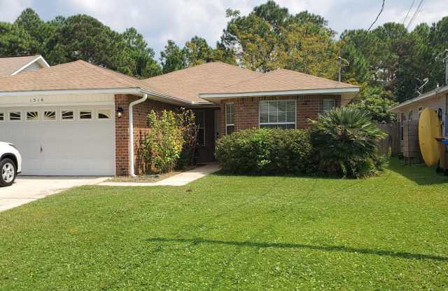 1516 Oakhill Rd - 1516 Oakhill Road, Santa Rosa County, FL 32563