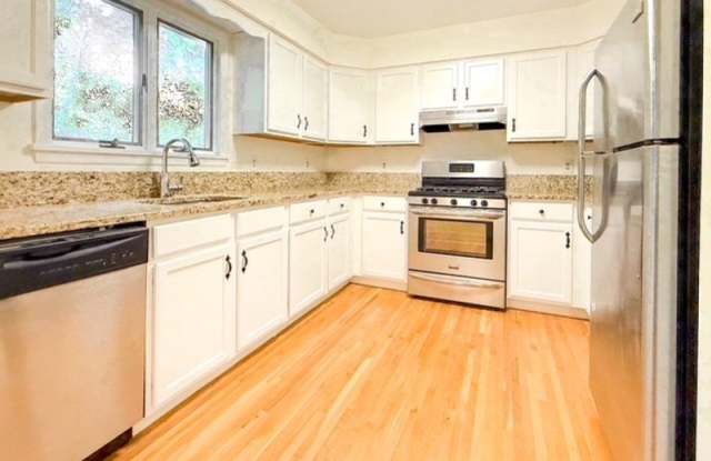 6 Magnolia Ct Gallery 2