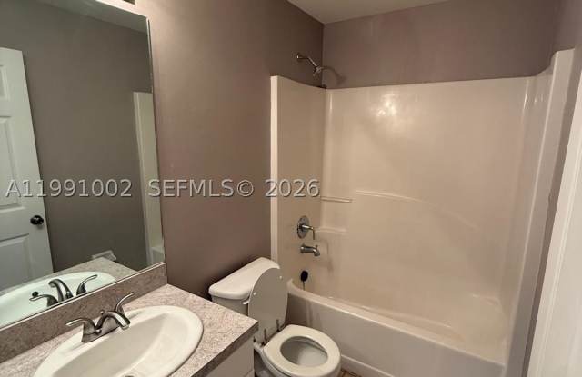 4412 26 Street SW Gallery 2