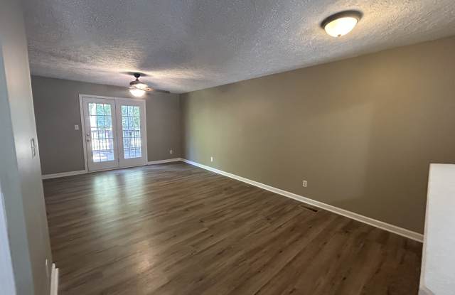 1831 Pinnacle Road Gallery 4