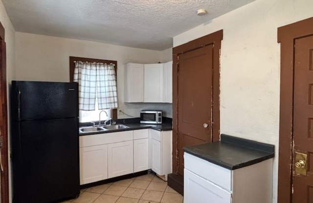 3 BR/1 BA Single-Family Home in St. Paul! photos photos