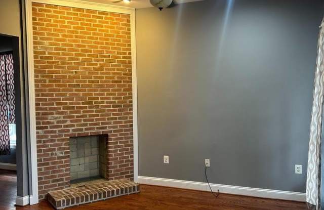 1924 16TH ST SE Gallery 2