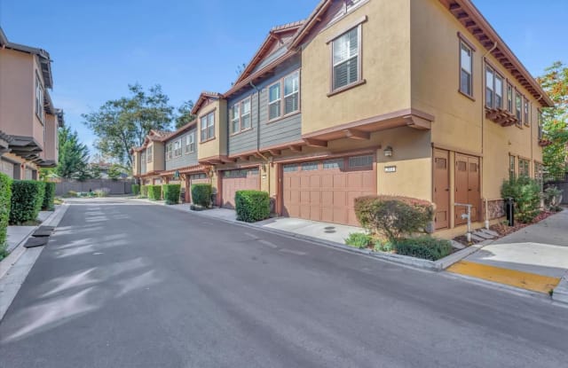 2001 Marcelli CIR - 2001 Marcelli Circle, Los Altos, CA 94022
