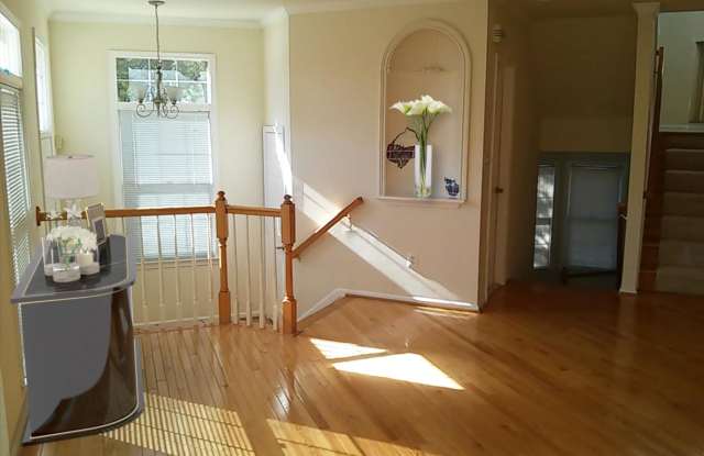 6260 DUBIN DR Gallery 3