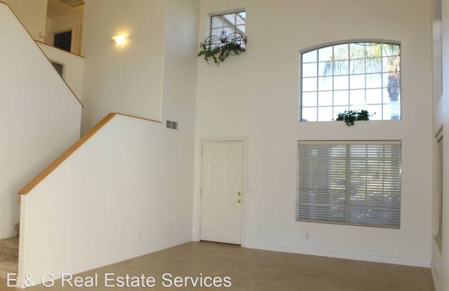 3611 N Santiago Cir Gallery 4