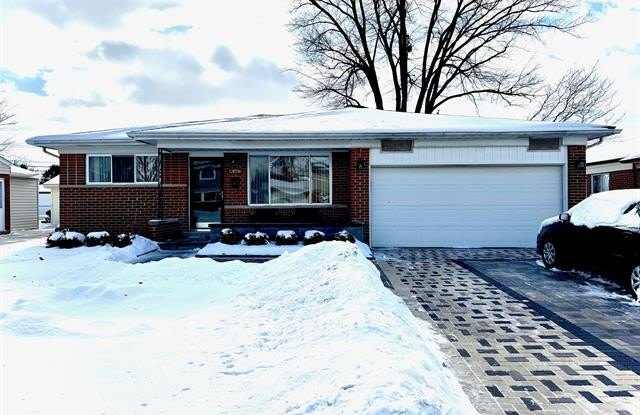 13036 Whitfield Drive photos photos