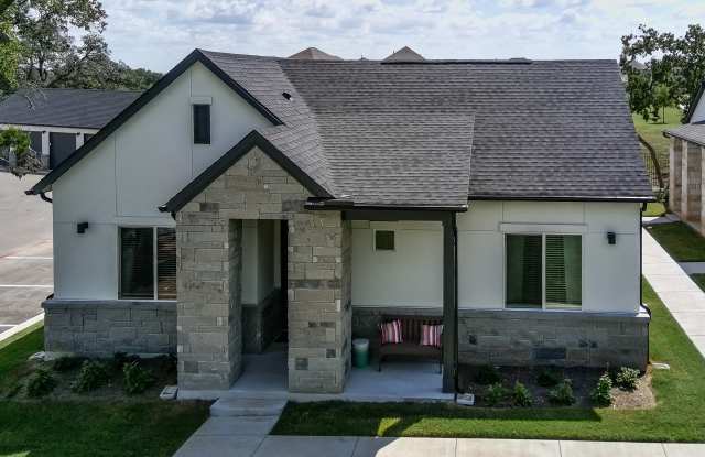 Avilla Berry Creek photos photos