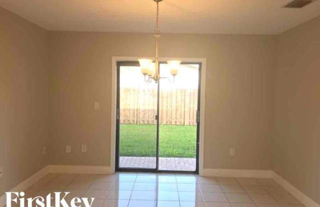 19740 Southwest 87th Place Gallery 4