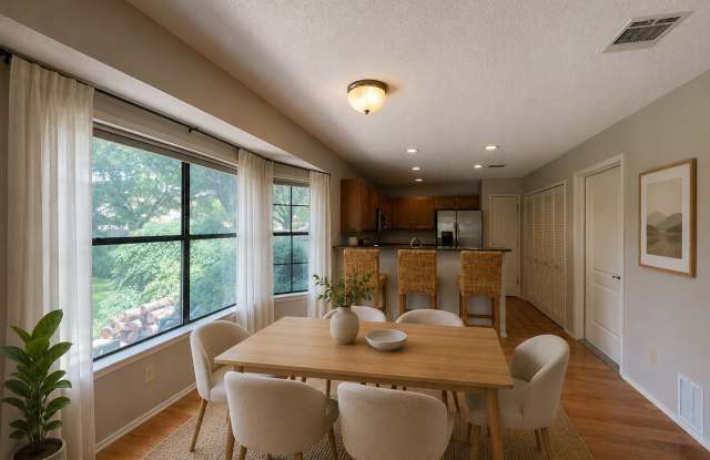 13915 Laurel Hollow Dr Gallery 4