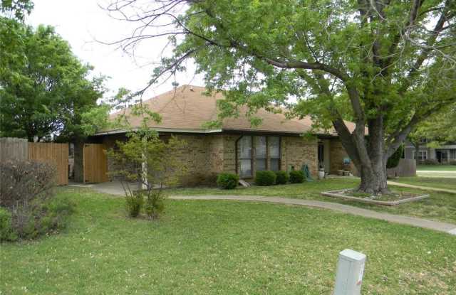 704 Peach Court Gallery 2