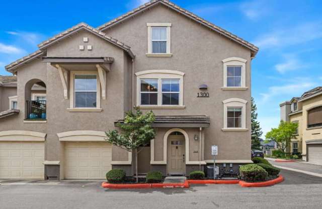 1315 Vessona Circle Gallery 1