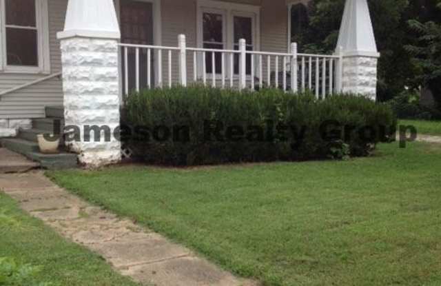 420 N Ash - 420 North Ash Street, Guthrie, OK 73044