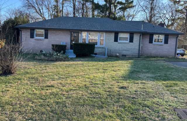 Spacious Brick Home in Desirable Inglewood – East Nashville photos photos