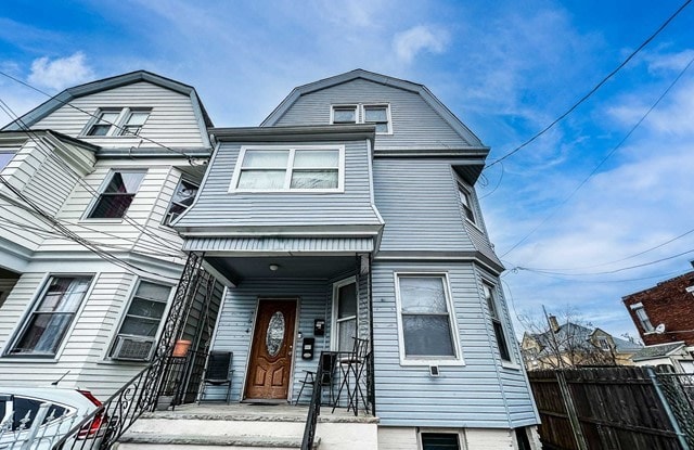 354 North 7th Street - 354 North 7th Street, Newark, NJ 07107