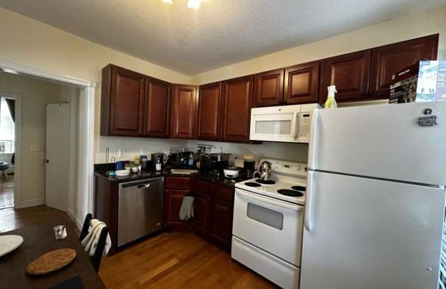 14 Leverett - 14 Leverett Street, Brookline, MA 02445