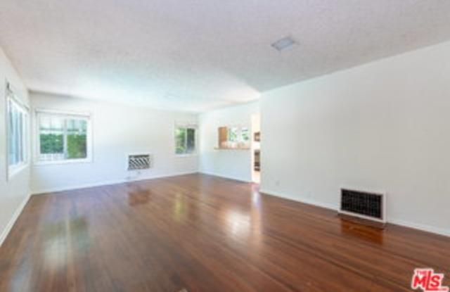 10948 Fruitland Drive Gallery 4