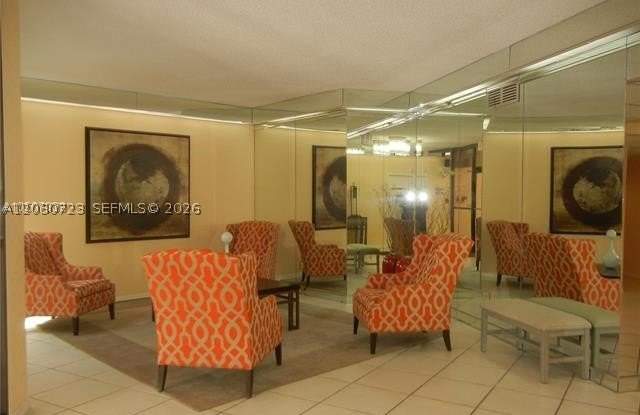 1300 St Charles Pl Gallery 3