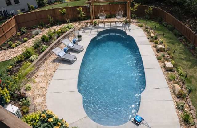 Stunning 6BR House in City of Mulberry Gallery 3