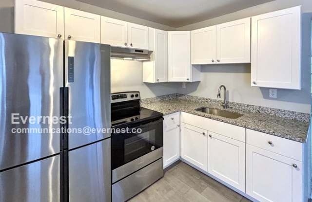 1319 Minefee Street photos photos