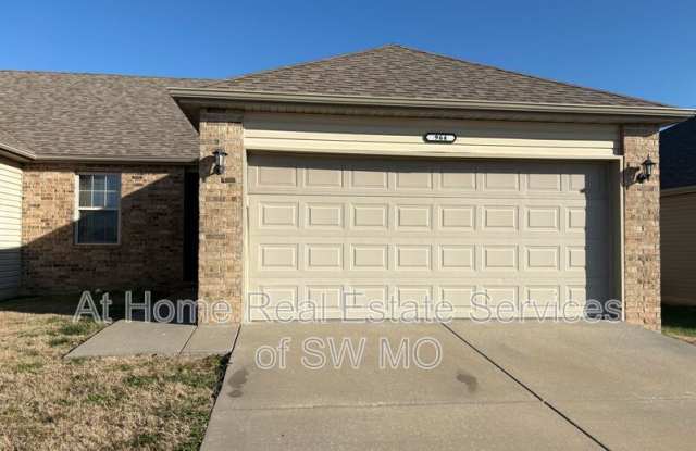 964 N Parkwood Ave - 964 North Parkwood Avenue, Republic, MO 65738