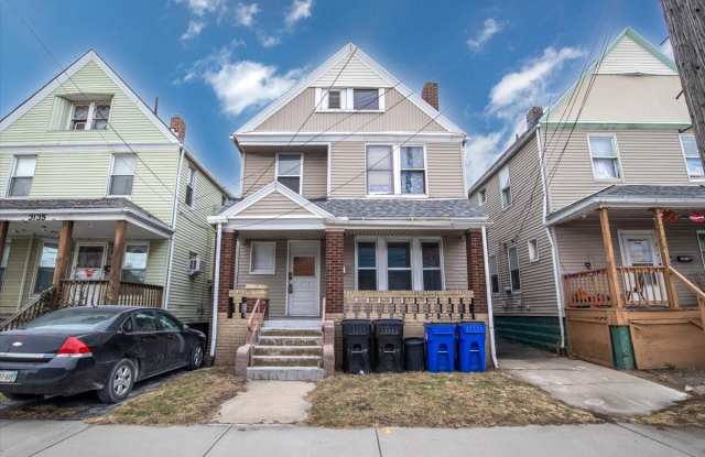 3139 Perkins Avenue - Down photos photos