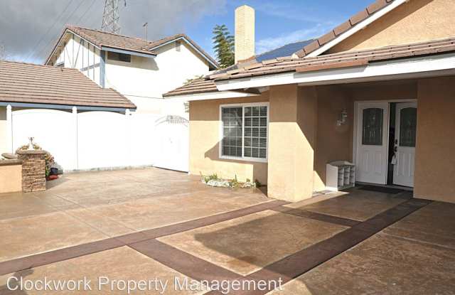 22921 Rio Lobos Rd Gallery 4