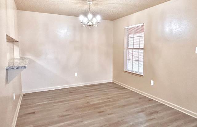Three Bedroom Home with Spacious Dining and Living Area photos photos