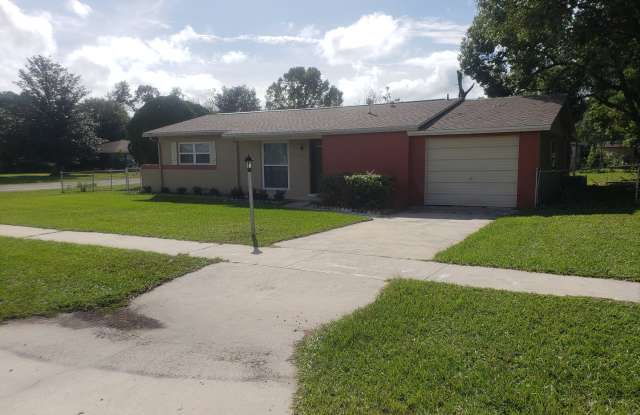 Nice 2/1/1 fenced home on North Citrus Springs Blvd Gallery 1