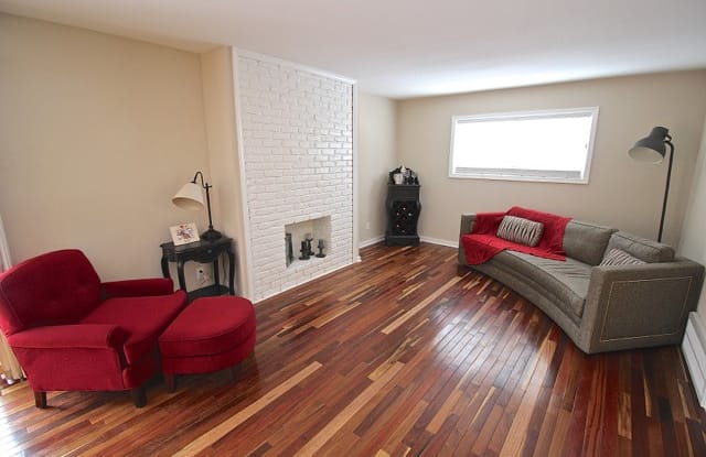3928 Warwick Boulevard - 3928 Warwick Boulevard, Kansas City, MO 64111