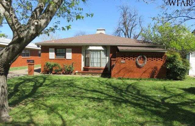 2213 WENONAH AVENUE - 2213 Wenonah Ave, Wichita Falls, TX 76309
