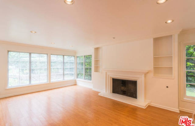 2460 PESQUERA Drive Gallery 3