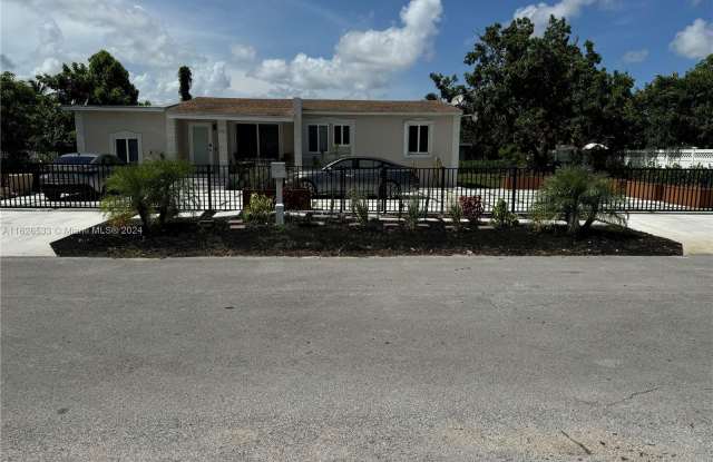 1001 NW 148th St photos photos