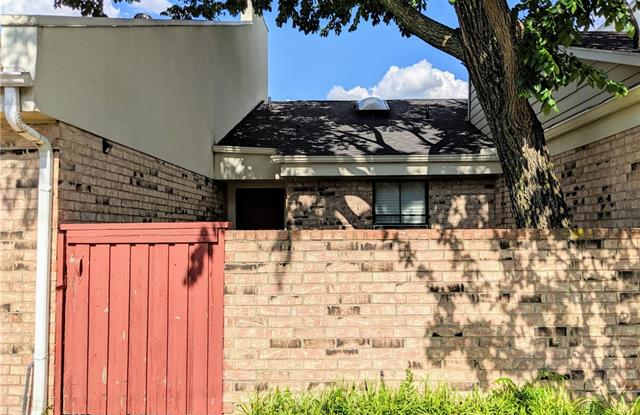 2102 Willowgate Lane Gallery 4