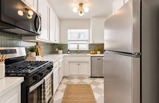 Newly Remodeled 1-Bedroom Upper Unit in Alamitos Beach Gallery 4