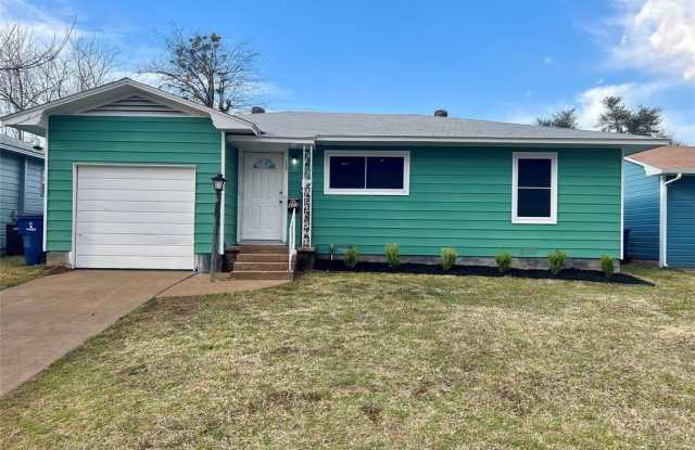 423 E Morton Street photos photos