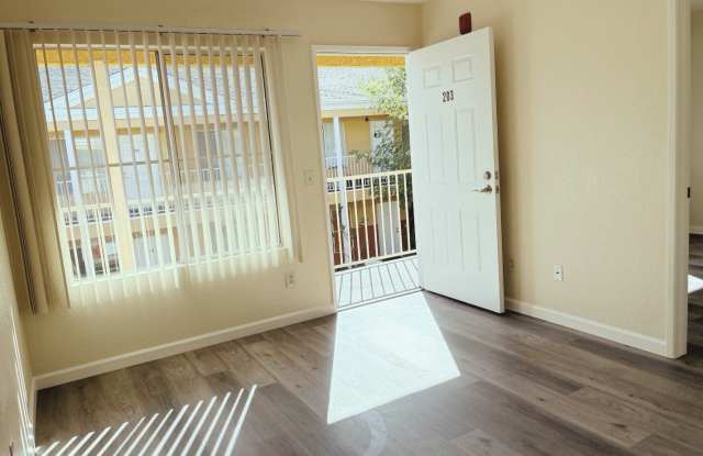 212 S Orange Ave photos photos